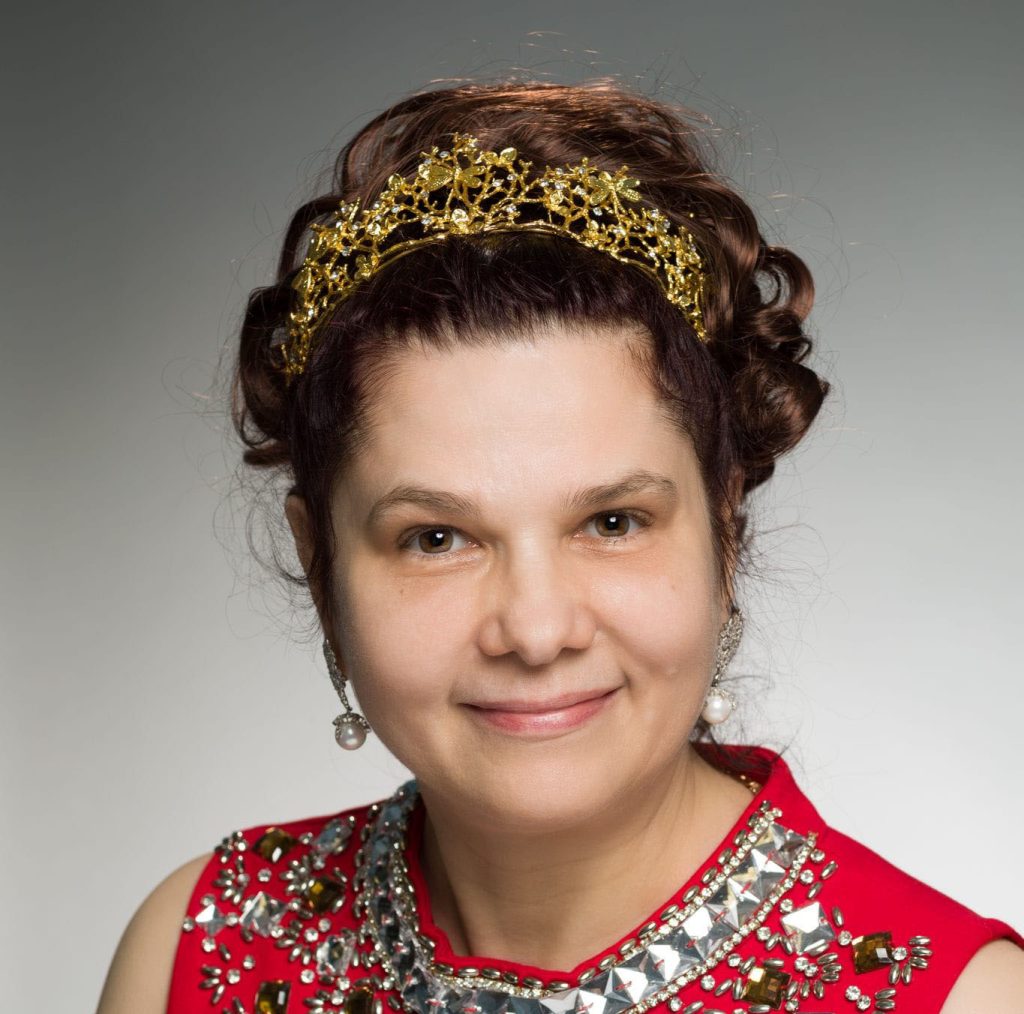 Headshot of Dr. Iuliana Shapira, MD